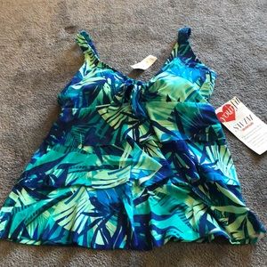 Avenue swim tankini top